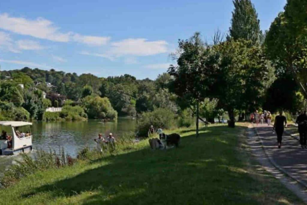 «  La Petite Maison » ....Des Grands Espaces... Saint-Maur-des-Fossés Buitenkant foto